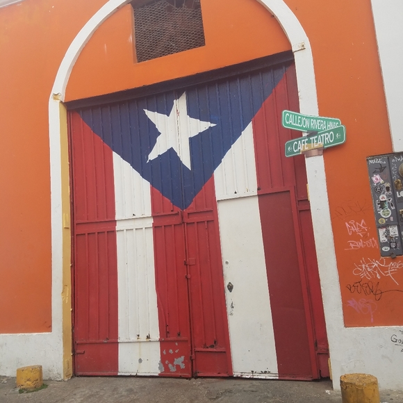 Tairy Alejandra - Picture 2 of 2